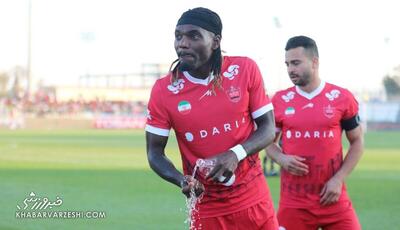 بیفوما شاکی شد: رستوران رفتن زندگی غیرحرفه‌ای است؟ با آبروی من بازی نکن!/ اوسمار من را نخواهد، به خودم می‌گوید - پارس فوتبال