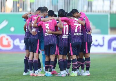 بازیکنان جدید در نزدیکی آلومینیوم/ 2 بازی تیم حسینی با ذوب‌آهن - پارس فوتبال