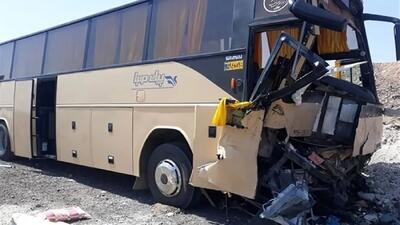 تصادف  اتوبوس در اتوبان ارتش تهران  38 مصدوم برجای گذاشت