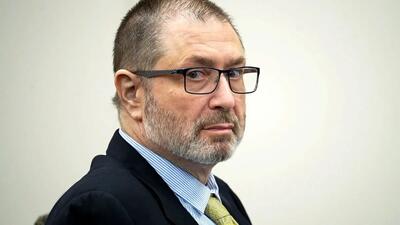 محاکمه پل کانیرو به اتهام قتل خانواده برادر و آتش‌سوزی عمدی