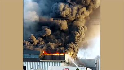 اعزام آتش نشانان تهرانی برا کمک به آتش سوزی بزرگ کارخانه کاله آمل