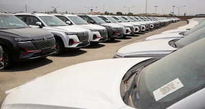 خودروهای وارداتی ده درصد بازار ایران را به خود اختصاص داده‌اند