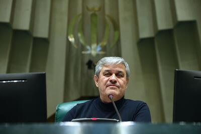 تاجگردون: حذف ارز ۲۸۵۰۰ تومانی اصلاحی به نفع مردم است