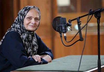  آواز دلنشین؛ مجری از صدای زلال و از بهشت اومده خانم گوینده قدیمی 80 ساله شاخ درآورد