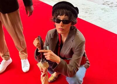 «فرشته حسینی» و نمک‌نشناسی به سبک اتباع سلبریتی؛ از بازیگر شدن در پناه امنیت ایران تا شیپور تبلیغاتی جنگ علیه ملت در کانادا!