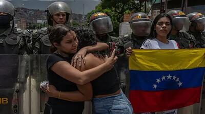  ونزوئلا کمبود پارچه است، خانم‌ها حجاب ندارند!