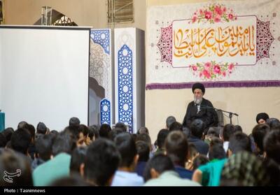 جوانی که استعدادهایش متوازن رشد کند «انسان کامل» می‌شود - تسنیم