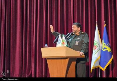 سنندج؛ بازخوانی نقش سردار سلیمانی در شکستن محاصره‌ها و ساختن امید - تسنیم