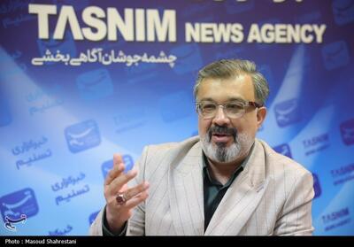 کنار مردم بودن با نسخه پیچی از راه دور متفاوت است - تسنیم