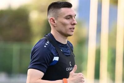 سرگیف مهاجم ازبکستانی به پرسپولیس پیوست