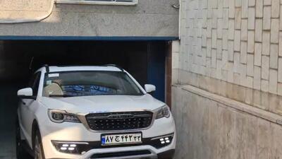 تاجرنیا بدون گفتگو با خبرنگاران از باشگاه خارج شد!