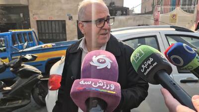 فریدونی خطاب به خبرنگاران: تاجرنیا بخواهد می‌ماند!