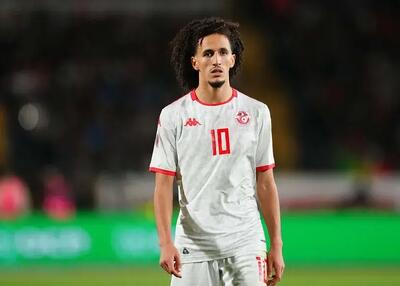 عقب‌مانده‌ و رویاپردازیم، قهرمان هم نمی‌شویم