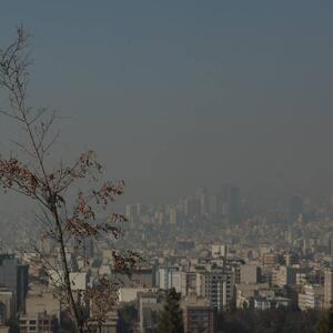 ماندگاری آلودگی هوا در پایتخت؛ شنبه بارانی می‌شود