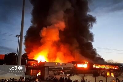 عکس/ تصاویری از آتش‌سوزی در کارخانۀ کالۀ آمل