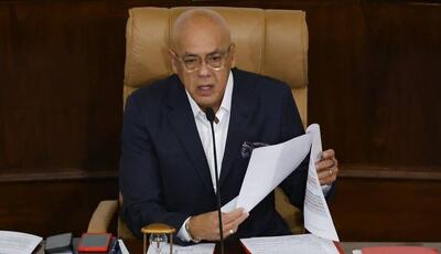  پارلمان جدید ونزوئلا از مادورو و بازگشتش به کشور حمایت کرد