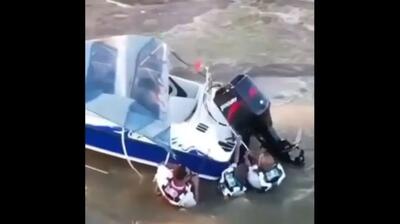 نجات نفس‌گیر چهار مرد از لبه سد ۴۰ متری در آفریقای جنوبی