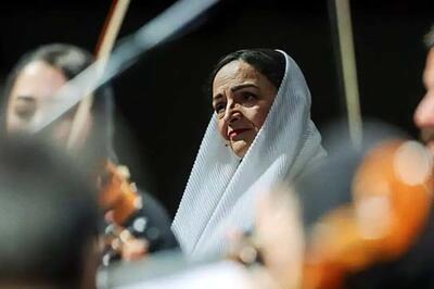  واکنش گلاب آدینه به لغو کنسرت‌ها: «به کوری چشم مخالفان موسیقی، تا می‌توانید ساز بزنید»