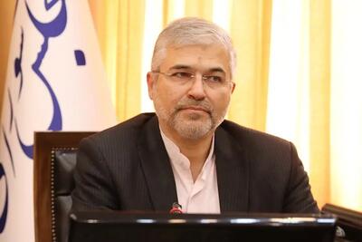 فلسفی، عضو کمیسیون کشاورزی مجلس: انحصار واردات نهاده‌های دامی در اختیار برخی شرکت‌های خاص است/ امسال برای واردات میلیون ۳ میلیون تُن ذرت، کورتاژ صوری صادر شد/ بخشی از نهاده‌های دامی، روی آب منتظر تخصیص ارز ترجیحی ماندند، اما وارد کشور نشدند