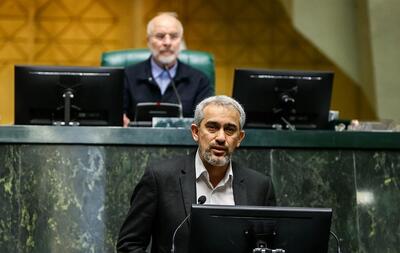 مدنی‌زاده: رویکرد وزارت اقتصاد تغییر ترکیب منابع نظام بانکی است + فیلم