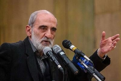 حسین شریعتمداری: دولت فرصت‌ها را در مسائل فرعی مانند کنسرت‌ و فیلترینگ به کار گرفت و به تلاش دشمن برای پمپاژ نارضایتی اقتصادی توجه نکرد