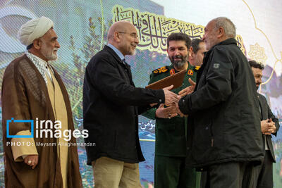 تصاویر: گردهمایی جامعه کارگری و کارفرمایی با حضور قالیباف