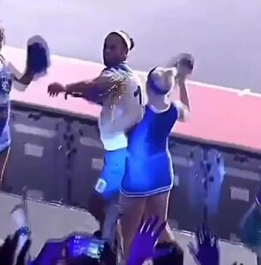 ویدئو نوستالوژی: رقصِ شاعرانه رونالدینیو در زمین فوتسال ‏