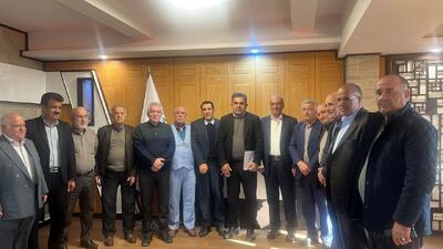 تاکید بر درمان رایگان بازنشستگان در جلسه با رئیس کمیسیون اجتماعی