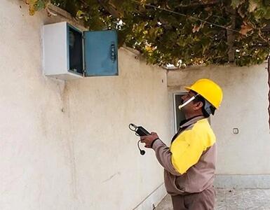 مصدومیت یک کارگر توزیع برق هرمزگان در درگیری/ استخراج کنندگان رمزارز کارگر را زخمی کردند