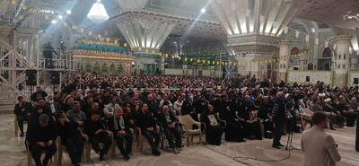  برگزاری تجمع بزرگ جامعه کار و تولید در حرم امام (ره)