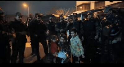  غافلگیری مأمور پلیس در کف خیابان! | جهان نیوز
