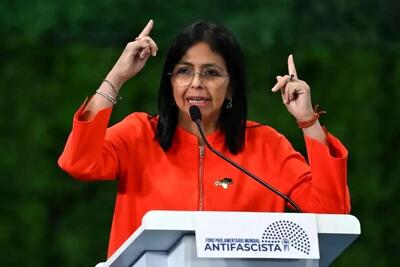 پالتیکو فاش کرد: آمریکا رودریگز را به «رهبر موقت تحت کنترل» بدل می‌کند