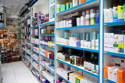 انجمن داروسازان: بیمه‌ها مطالبات داروخانه‌ها را پرداخت نمی‌کنند