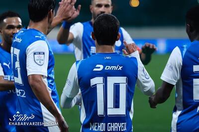 ستاره استقلالی دست به مهره شد +عکس