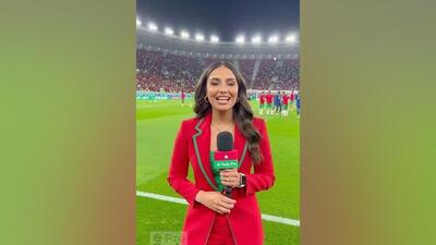 ویدیو| مجری زن در اثر برخورد توپ نقش بر زمین شد!