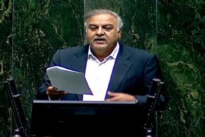  رنجبرزاده، نماینده مجلس: مقصر درگیری‌ها در ایران، تراستی‌ها هستند که با حبس دلار نفتی، عامل افزایش نرخ دلار شدند