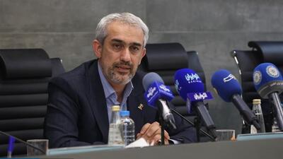 علی مدنی‌زاده: سیاست‌های ارزی جدید مشکلات تجار در نرخ ارز و تخصیص آن را بر طرف می‌کند