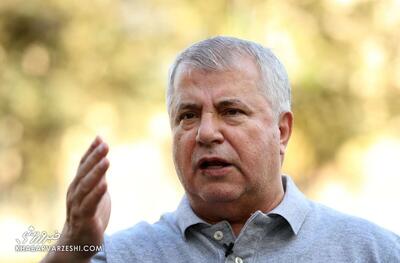 خبرورزشی‌گردی| علی پروین: مهران مدیری گولم زد/ اتوبوس تیم ملی را نگه داشتم و همه رفتیم سینما - پارس فوتبال