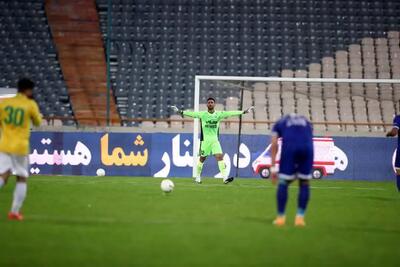 حکم جلب دروازه‌بان اسبق استقلال/ رشید مظاهری و بدهی میلیاردی - پارس فوتبال
