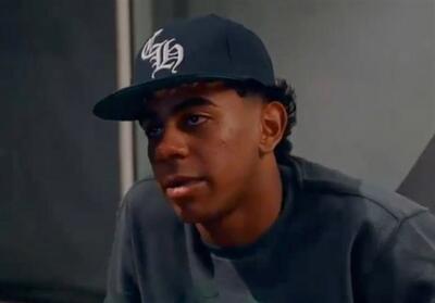 یامال: مسجد آرامش زیادی به ارمغان می‌آورد - پارس فوتبال