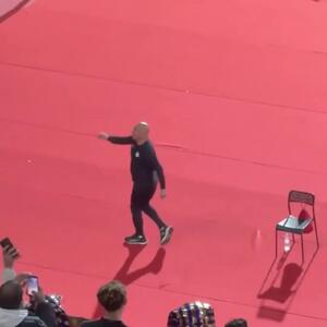 ویدئو: انتقام سختِ حسام حسن از مراکشی‌های طرفدار بنین‎!‎ - پارس فوتبال