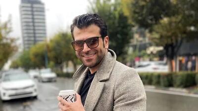  فیلم/ آبروبر مثل روزبه حصاری: زن عموم مهمون اومده بود به مامانم گفتم چرا موز که توی یخچال داریم رو بین میوه ها نذاشتی رفتم موز رو آوردم!
