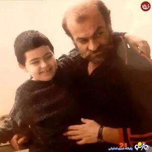  عکسی از ۴۰ سالگی فتحعلی اویسی در کنار پسرش
