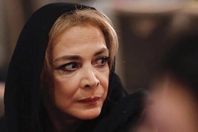  بیتا فرهی، ۳۱ ساله در کنار خسرو شکیبایی در حرم شاه‌عبدالعظیم؛ سال ۱۳۶۸/ عکس