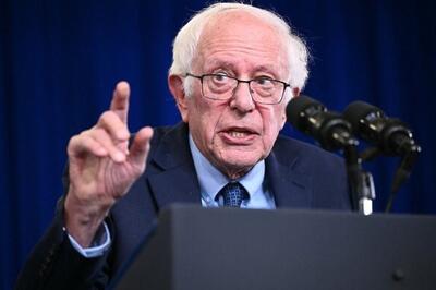 برنی سندرز حمله به ونزوئلا «امپریالیسم آشکار» است