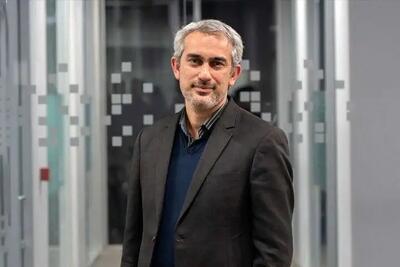 خنده‌های وزیر اقتصاد در جمع نمایندگان + عکس