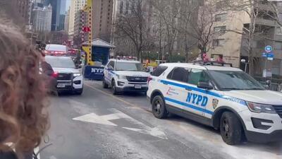  کاروان حامل مادورو و همسرش در حال خروج از دادگاه منهتن