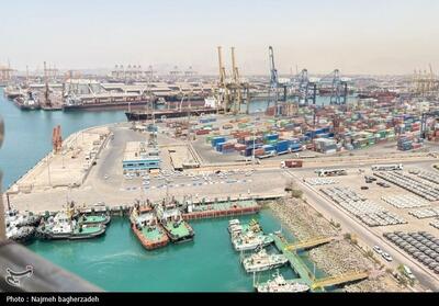تخلیه و بارگیری 54 میلیون تن کالا در بندر شهید رجایی - تسنیم