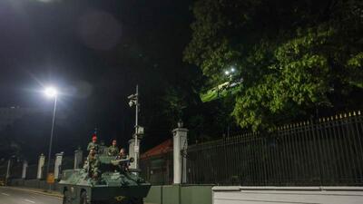  تیراندازی در نزدیکی کاخ ریاست‌جمهوری کاراکاس؛ آمریکا دخالت خود را رد کرد