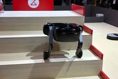 جاروبرقی رباتیکی که از پله ها بالا می رود!